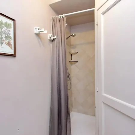 Navona Elegant Two Bedroom Appartement