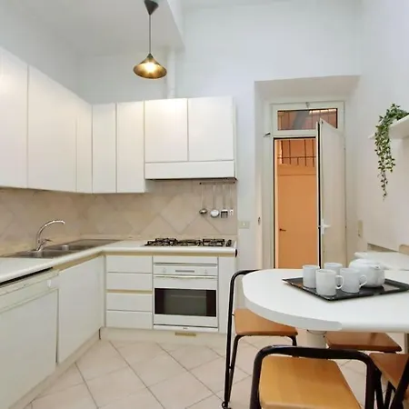 Navona Elegant Two Bedroom Appartement