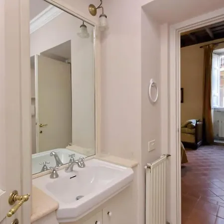 Navona Elegant Two Bedroom Rome